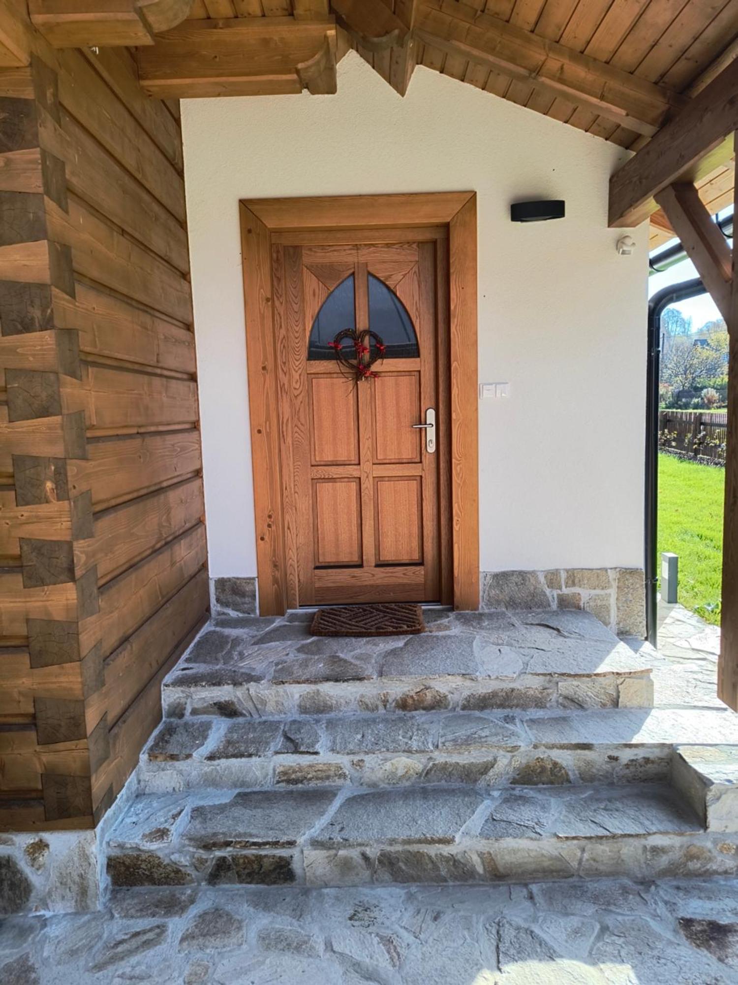 Roubenka U Potoka Villa Velké Karlovice Exteriör bild