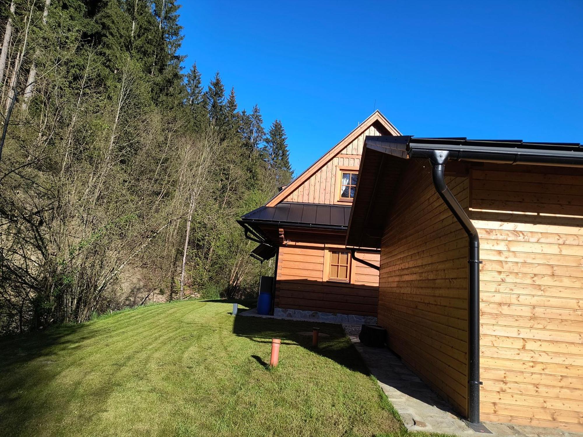 Roubenka U Potoka Villa Velké Karlovice Exteriör bild